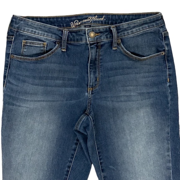 Universal Thread mid rise skinny jeans - Picture 3 of 9